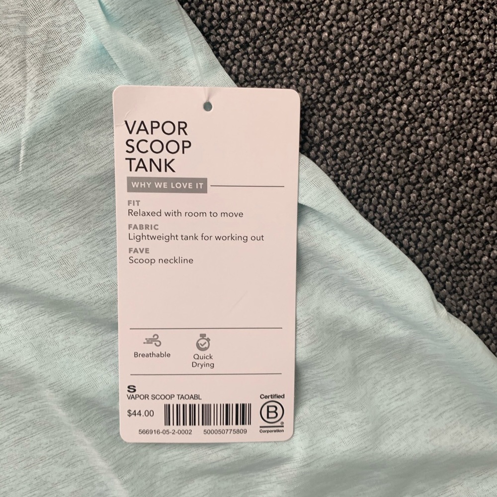 New with tags- Athleta Tank